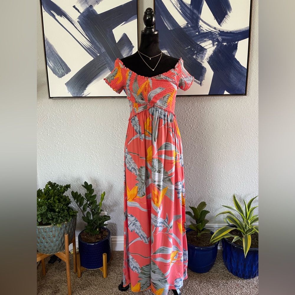 Women’s tropical maxi dress